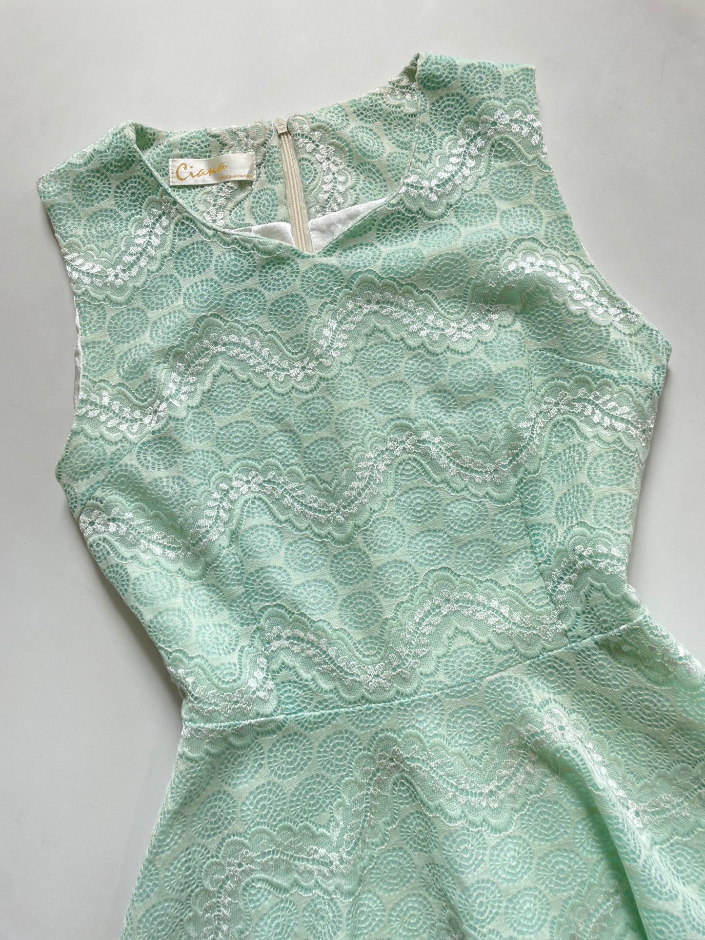 Dress-Bust 30 to 32