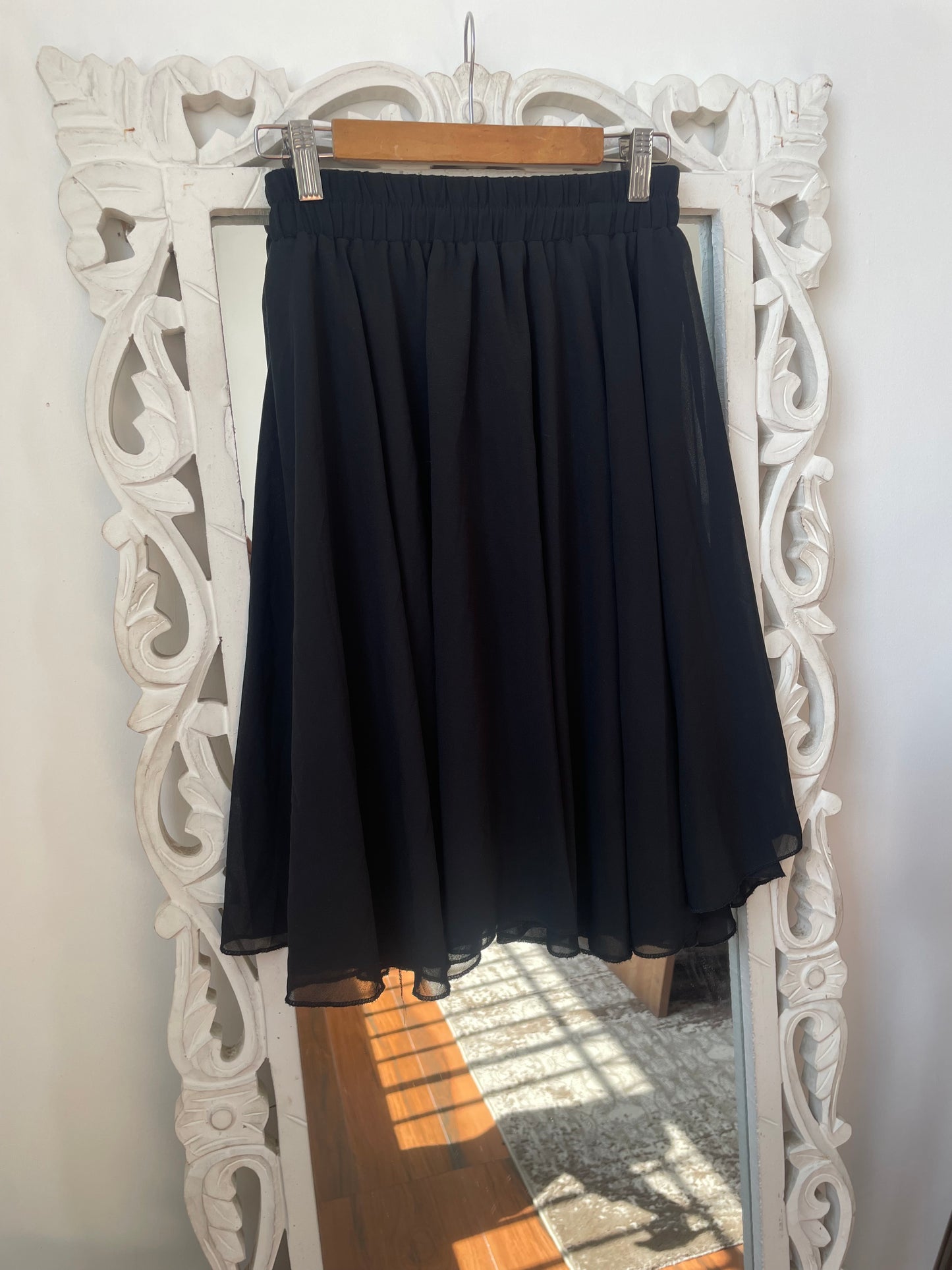 Black Flowy Skirt-Waist 32 to 36