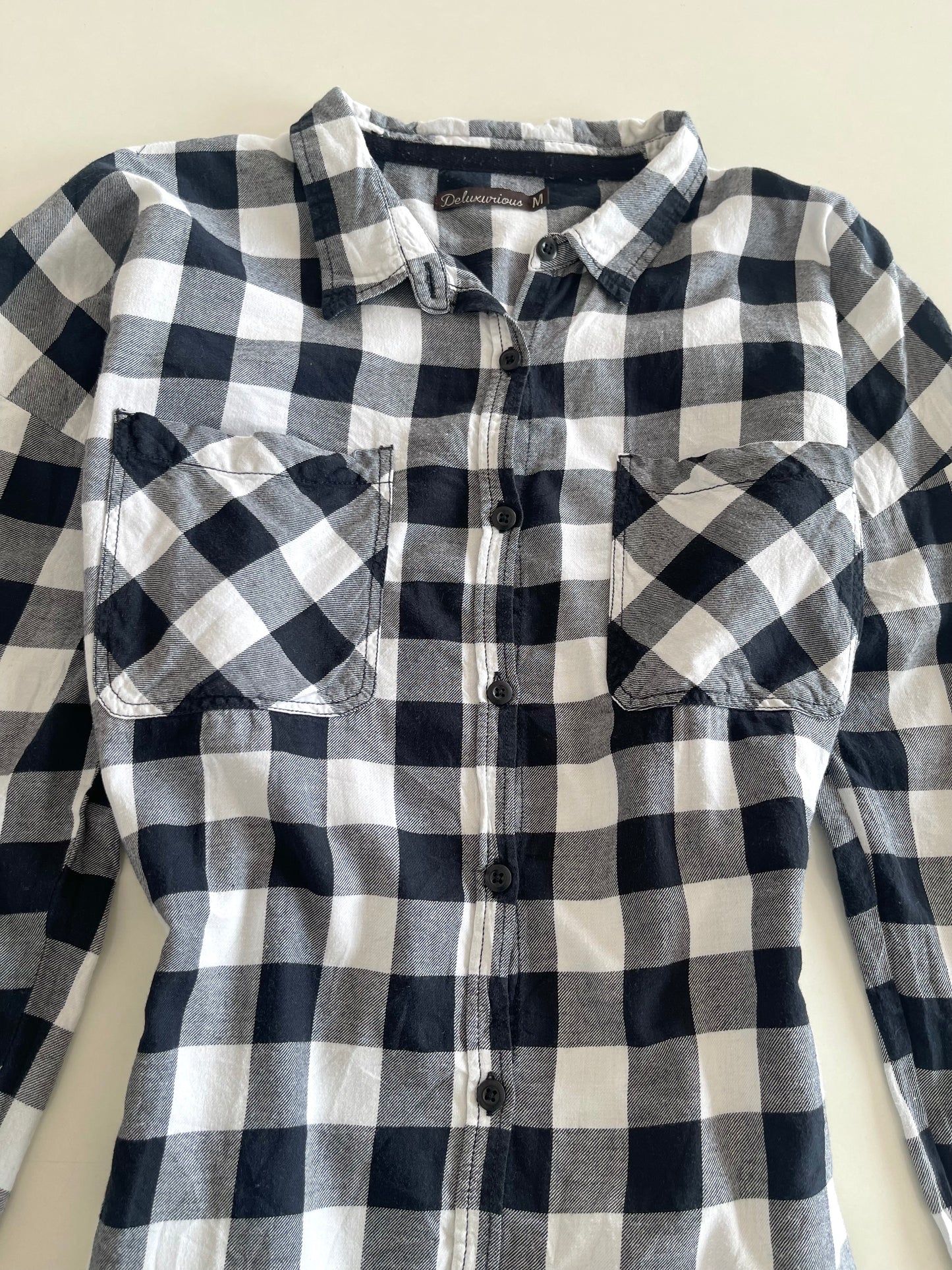 Deluxurious Shirt-Bust 44
