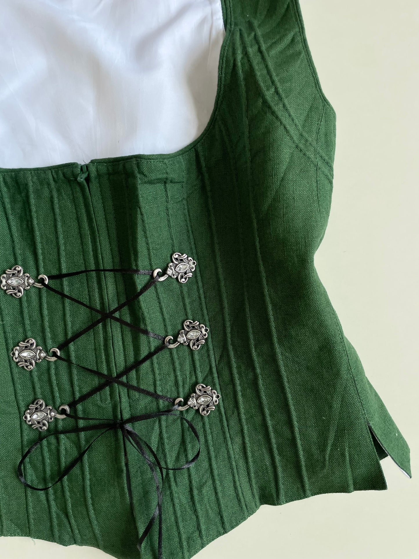 Alpin Vintage Top-Bust 42
