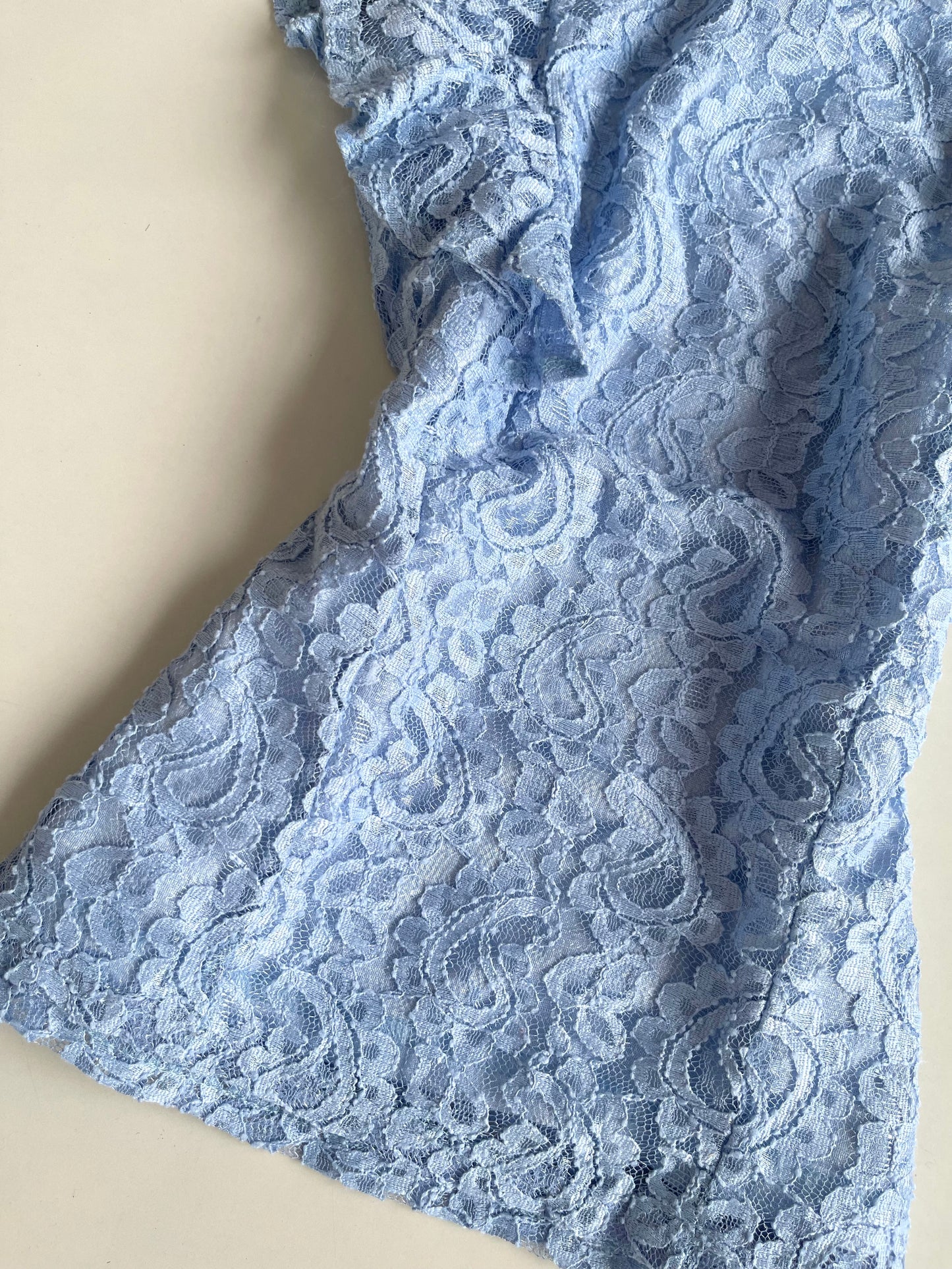 Lacy Vintage Top-Bust 38