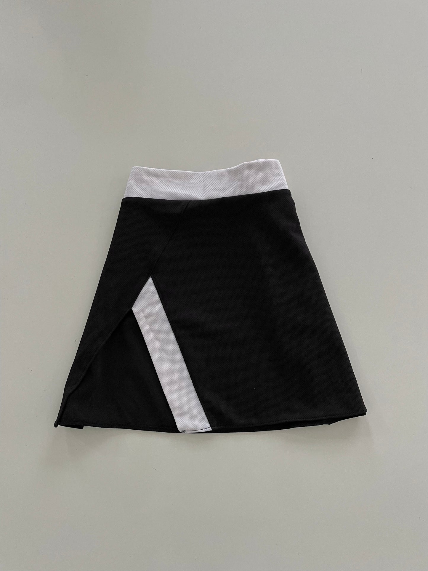 B&W Skirt-Waist 28 30