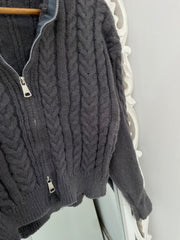 Thick Two Way Zipper-Bust 40