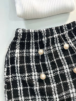 Load image into Gallery viewer, Tweed Skirt-Waist 22 to 24
