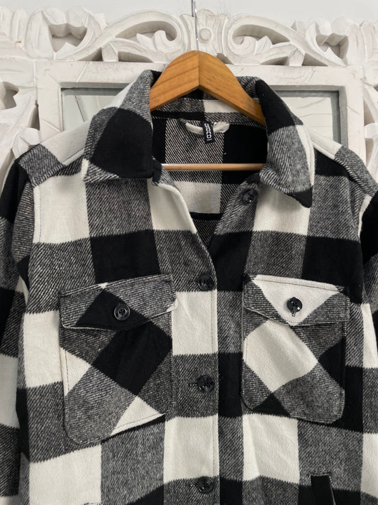 H&M Super Thick Shacket-Chest 46