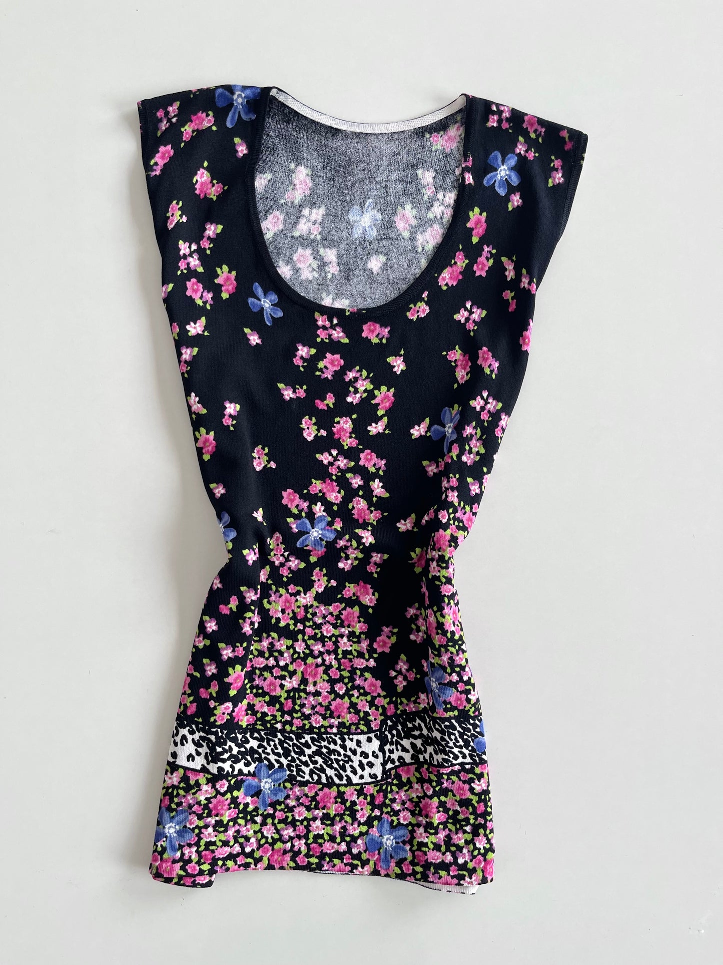 Y2k Flower Bed Top-Bust 38 to 42