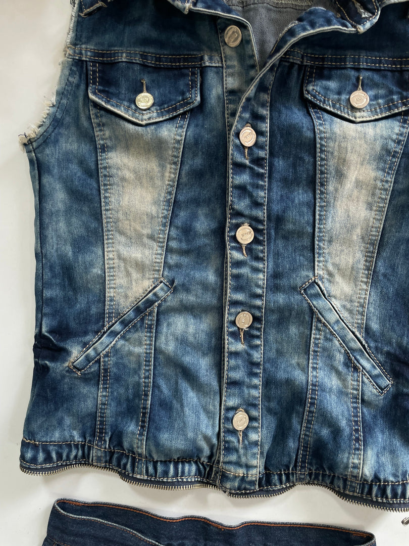 Denim Vest-Bust 32