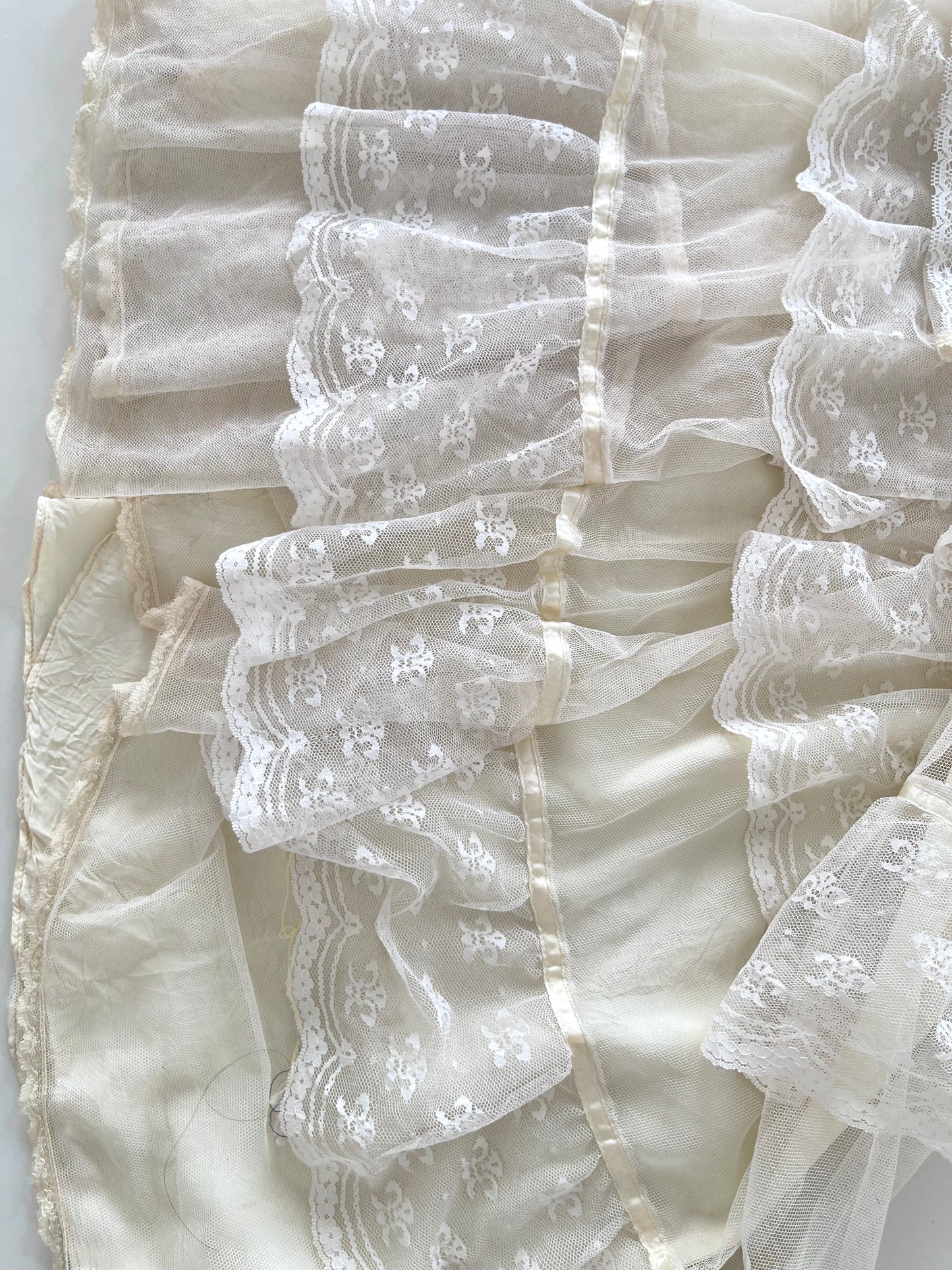 Ruffle Lace Dress-Bust 34