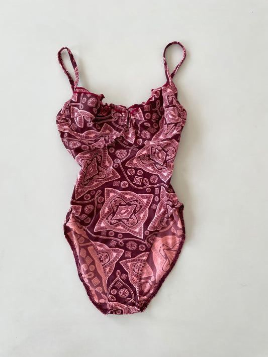 Monokini-Bust 30 to 32