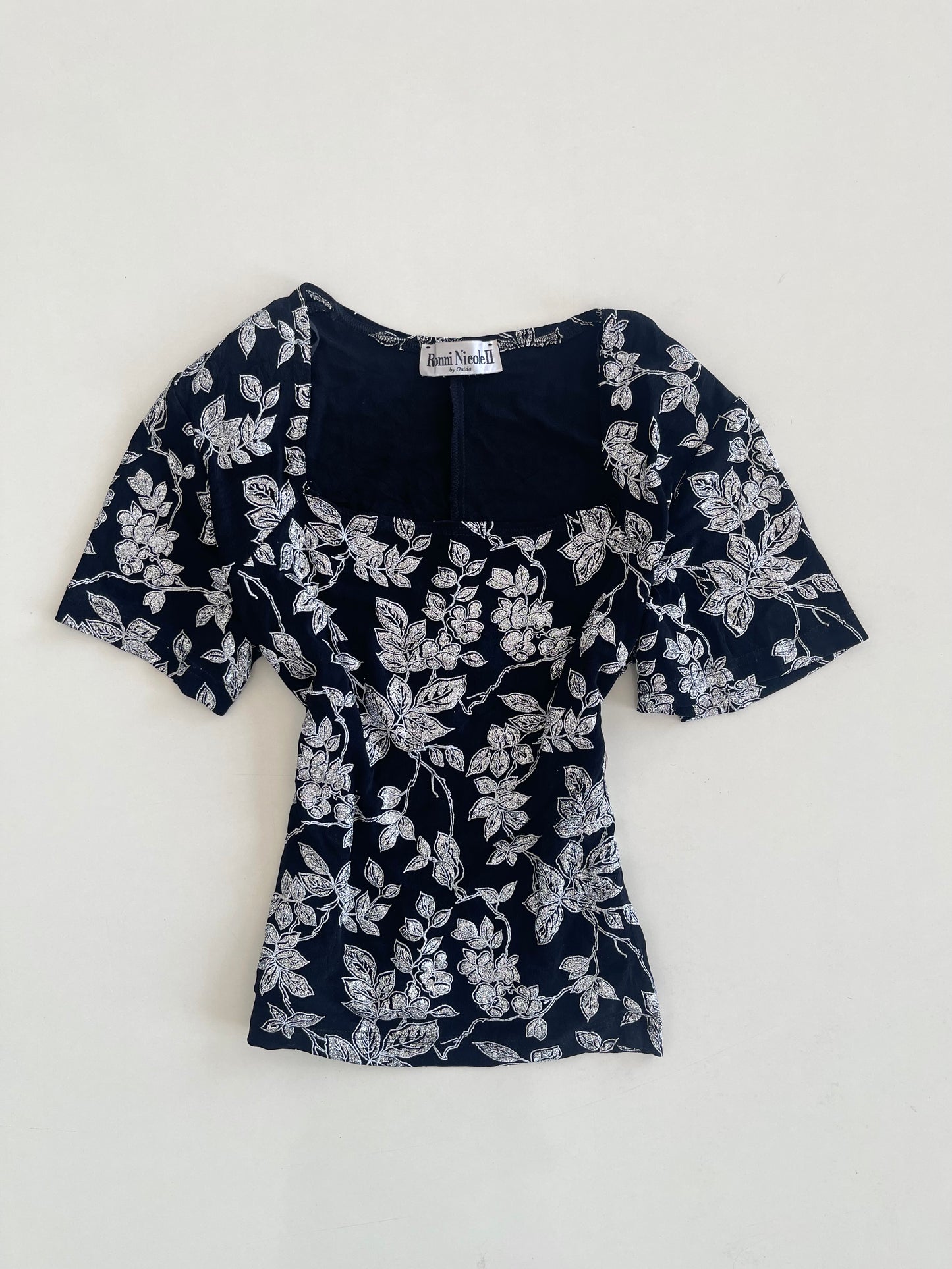 Ronni Nicole ll Glitter Top-Bust 46 to 50