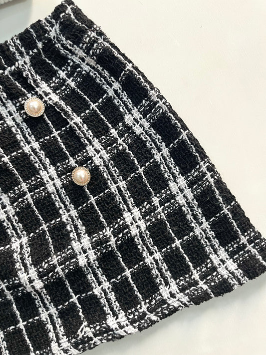 Tweed Skirt-Waist 22 to 24