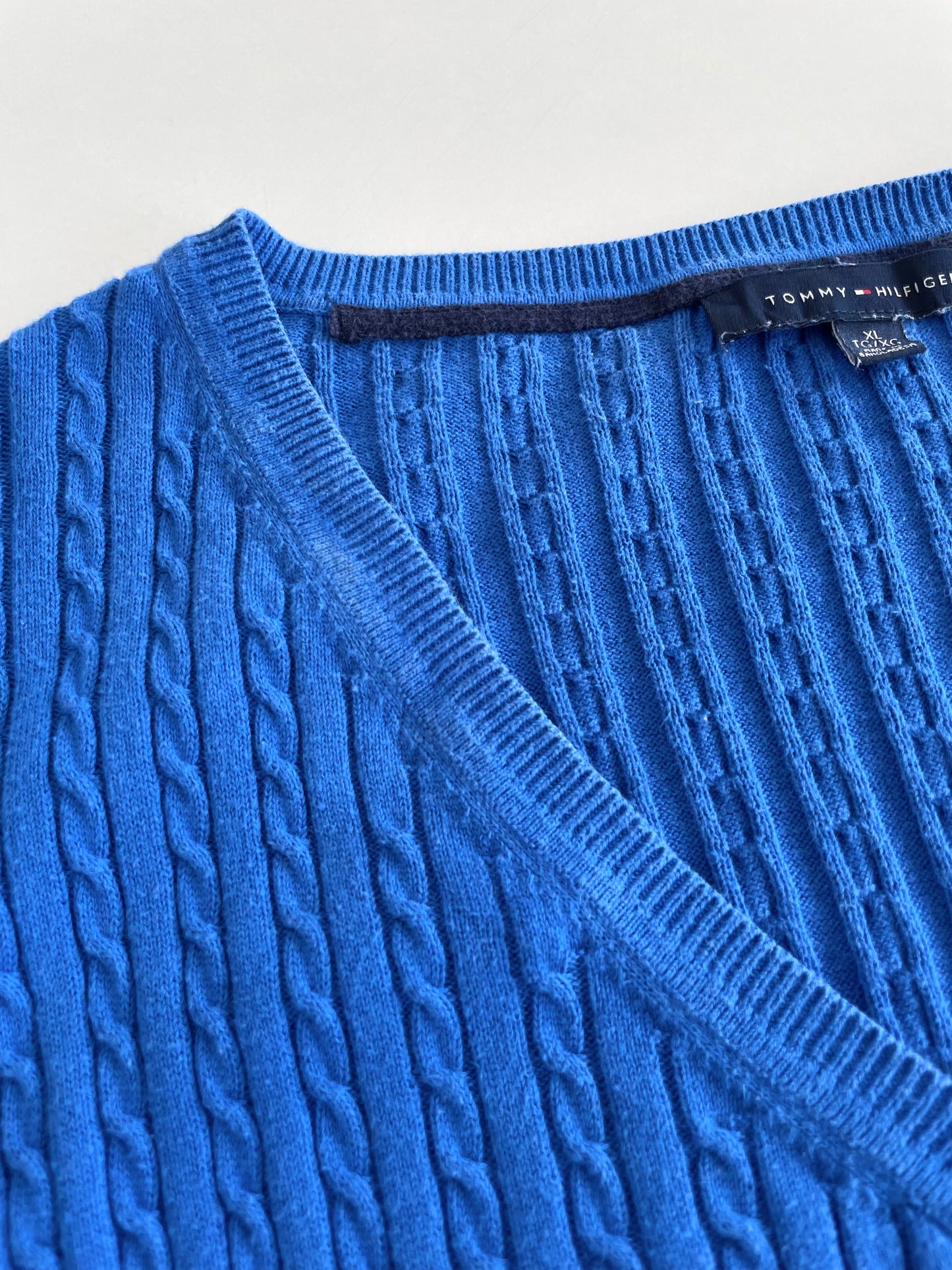 Tommy Hilfiger Vintage Sweater-Bust 42 to 44