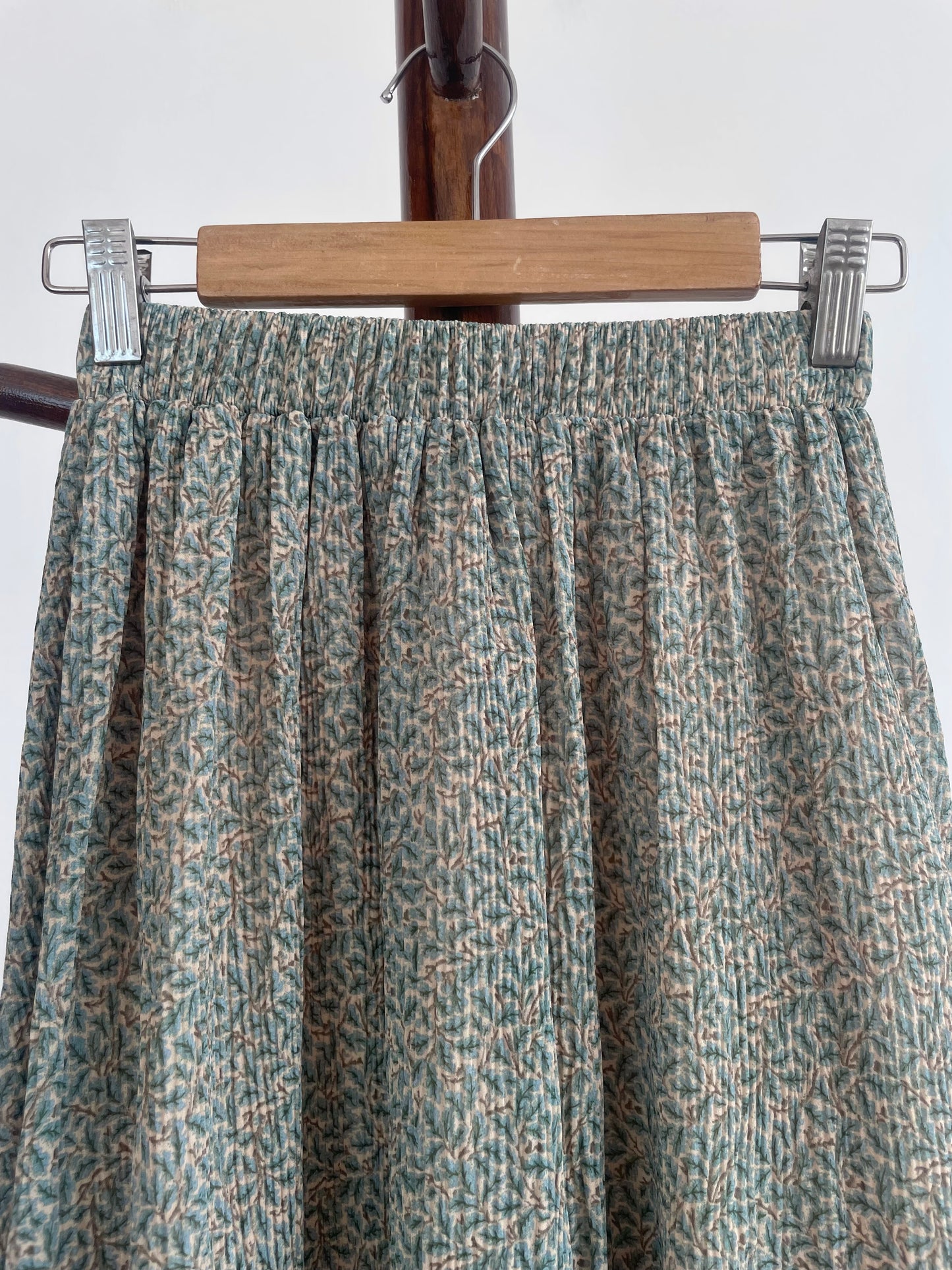 Vintage Pleated Skirt-Waist 24 to 30