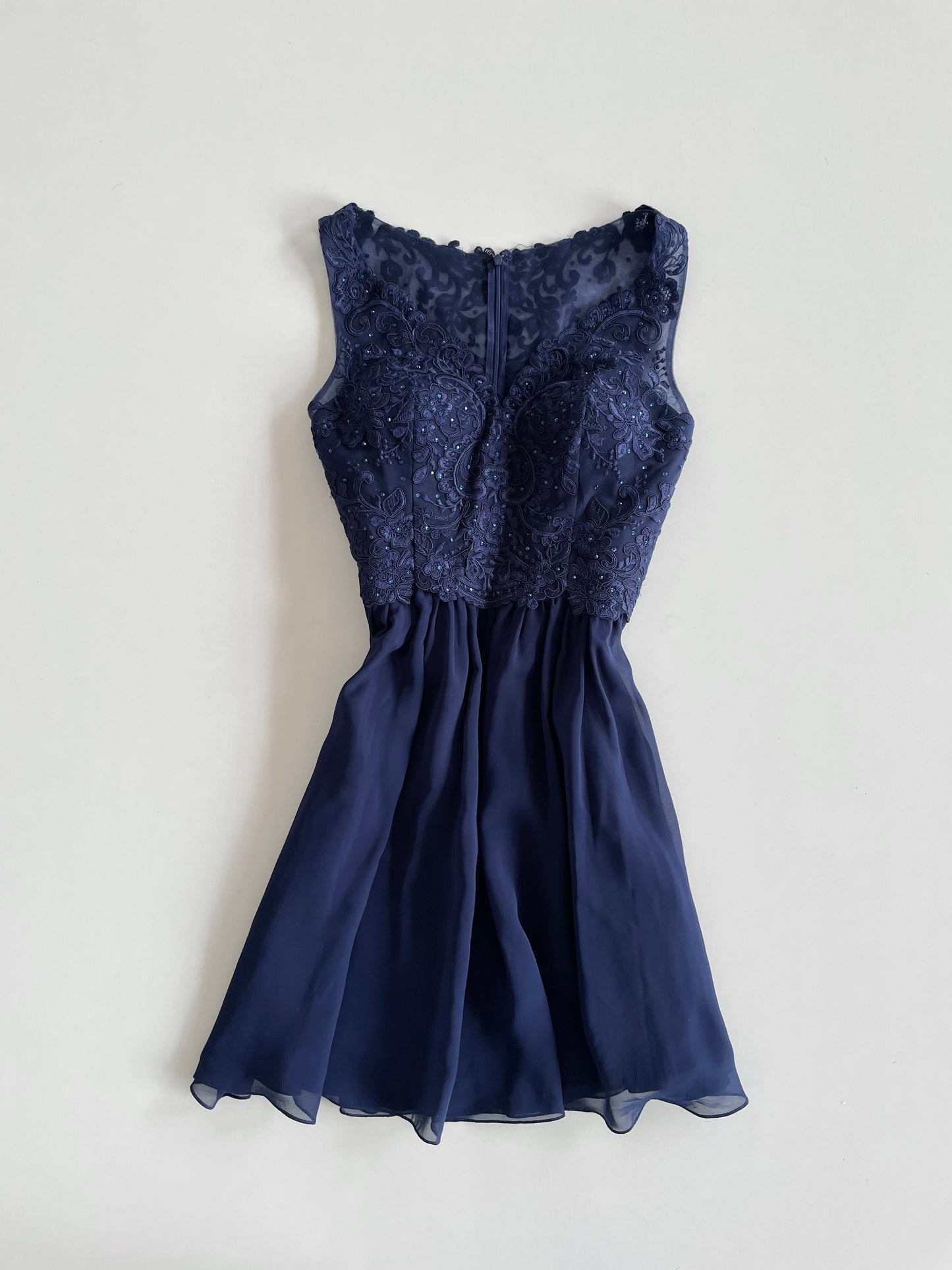 Vintage Lace Dress-Bust 34