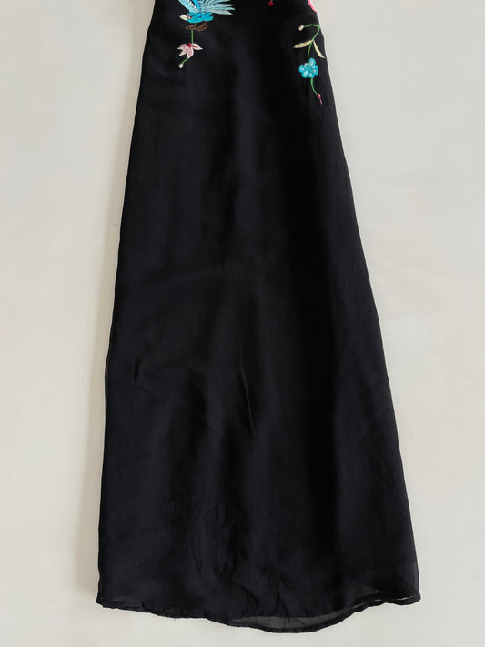 Paradise Plus Embroidered Dress - Bust 50