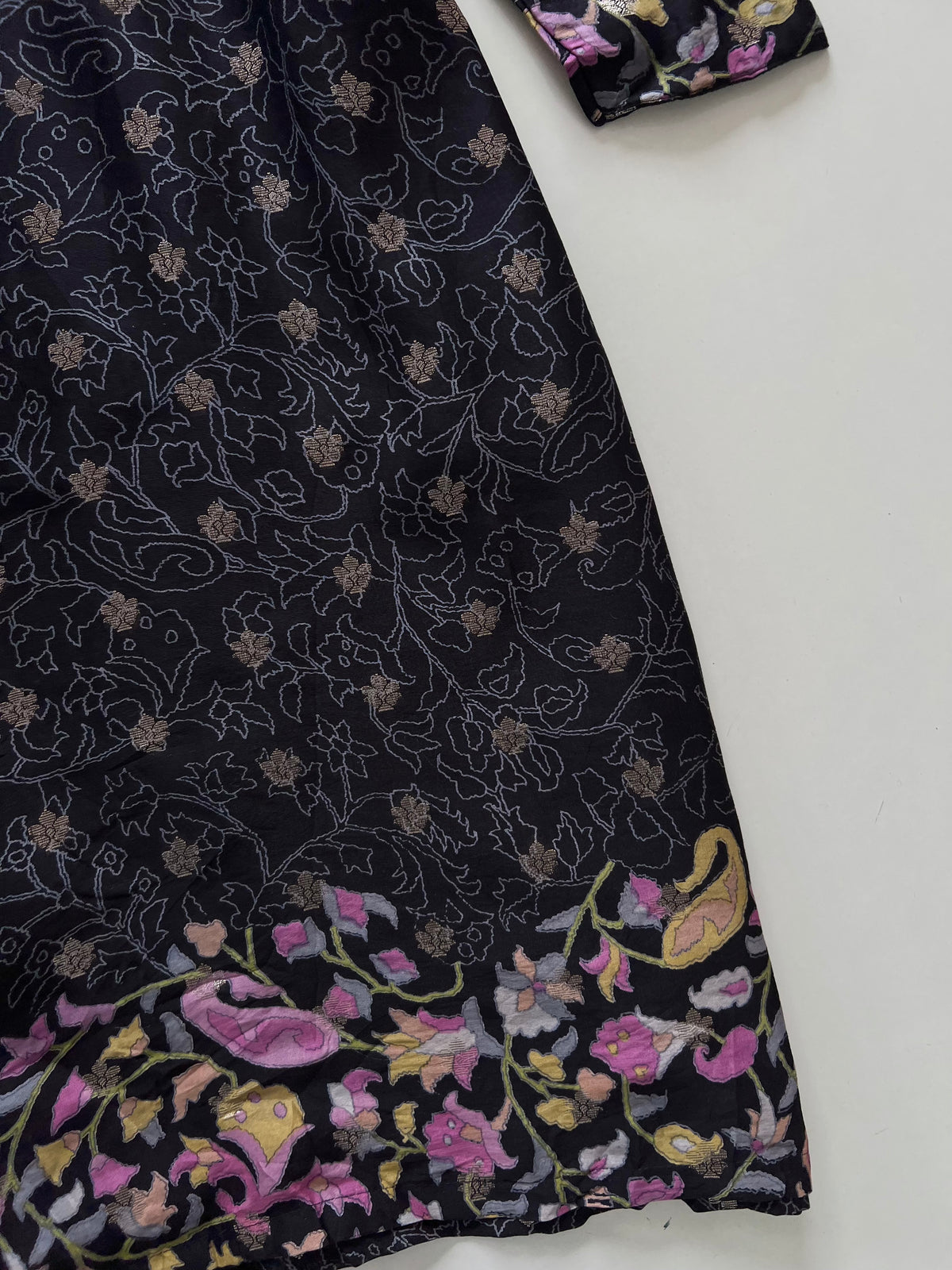 Black Paisley Kurta-Bust 38