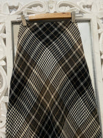 Load image into Gallery viewer, Vintage Skirt-Waist 26