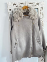 Load image into Gallery viewer, River Island Jacket-Bust 42