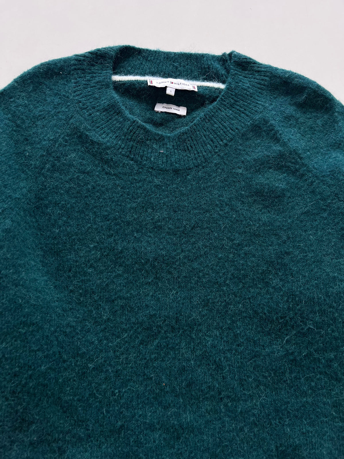 Tommy Hilfiger Italian Yarn Vintage Sweater-Bust 42