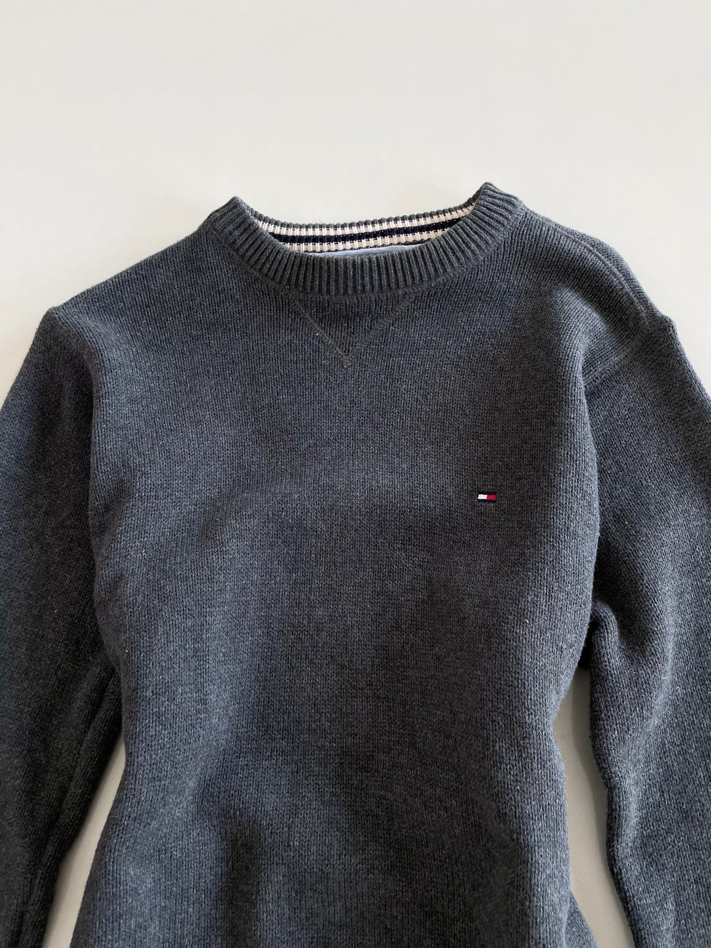 Tommy Hilfiger Vintage Sweater -Bust 38 to 40