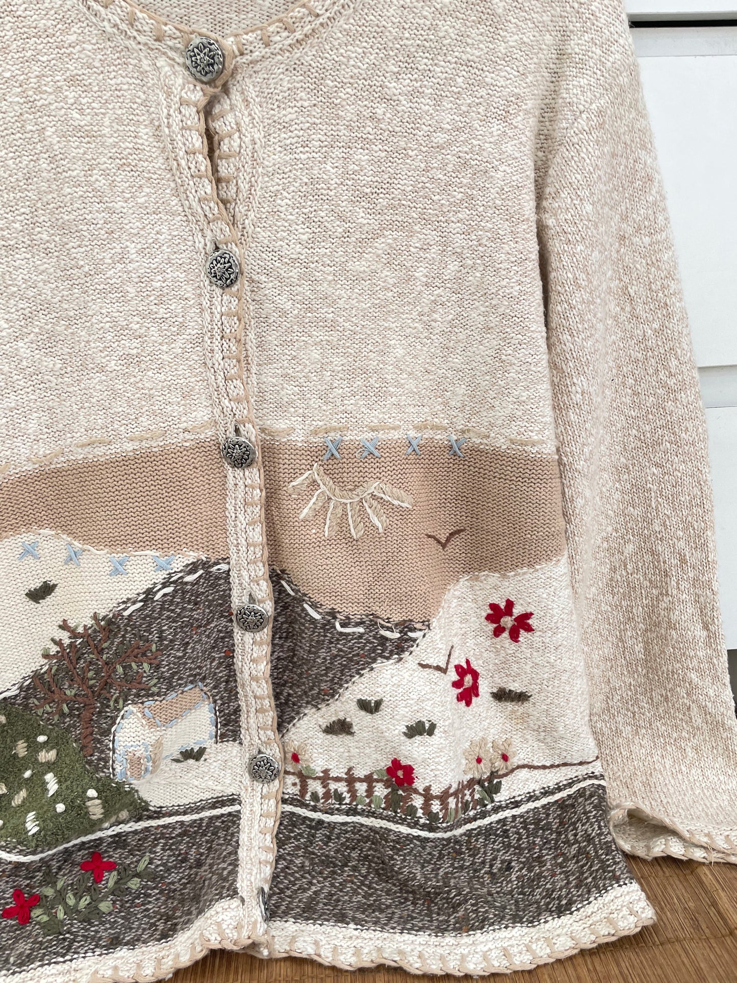 Landhaus Embroidered Vintage Sweater-Bust 46