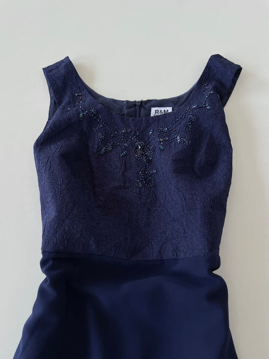 Richards Embroidered Dress-Bust 46