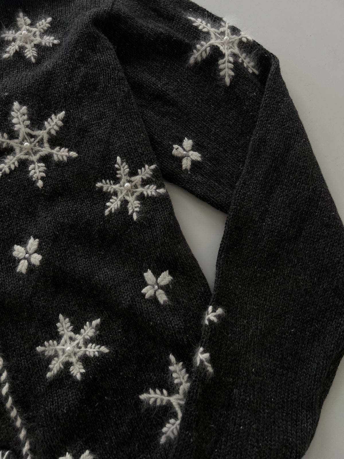 Pavl Harris Design Embroidered Christmas Sweater-Bust 44