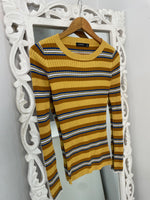 Load image into Gallery viewer, Glassons Pre Winter Top-Bust 34 to 38
