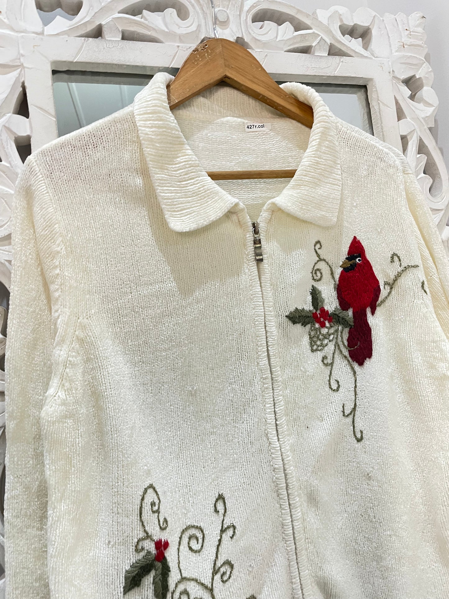 Embroidered Vintage Sweater-Bust 44