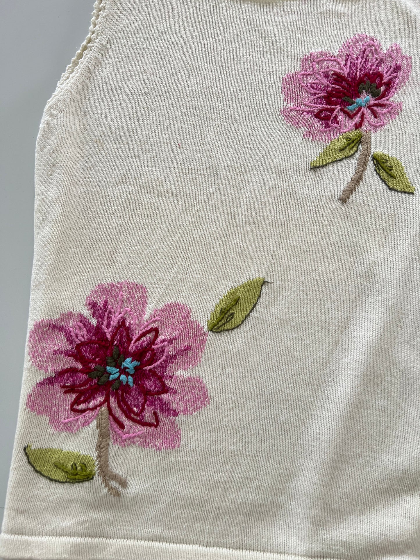 Liz Claiborne Embroidered Top-Bust 42