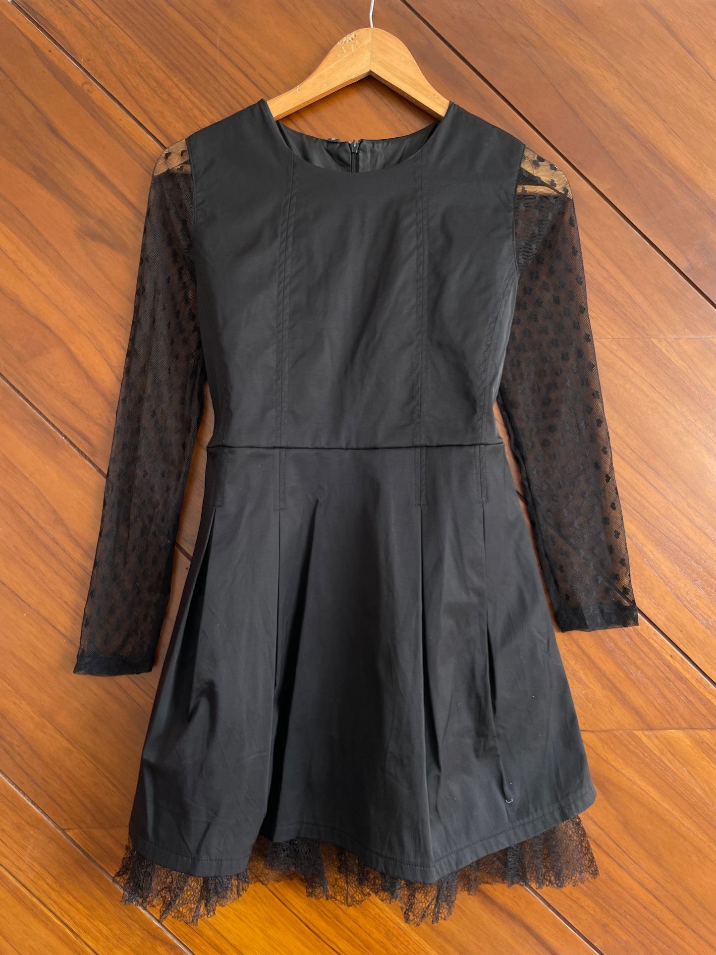 Black Lace Sleeve Dress-Bust 34