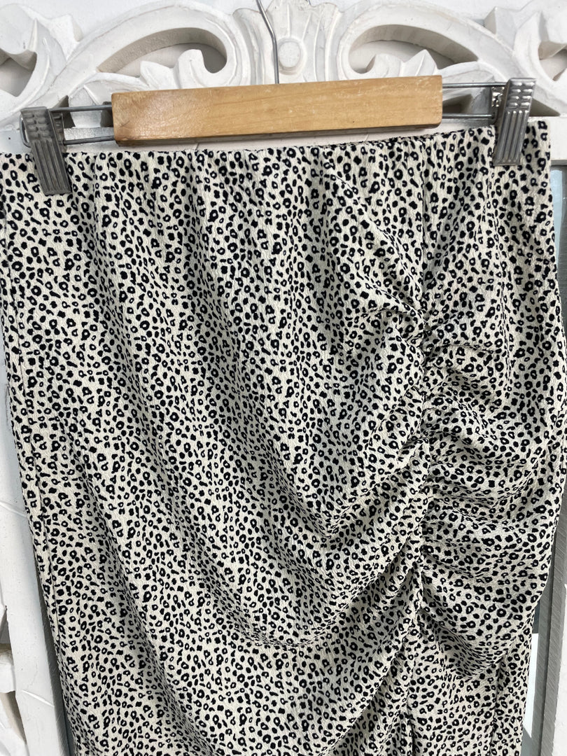 Skirt-Waist 28 to 32