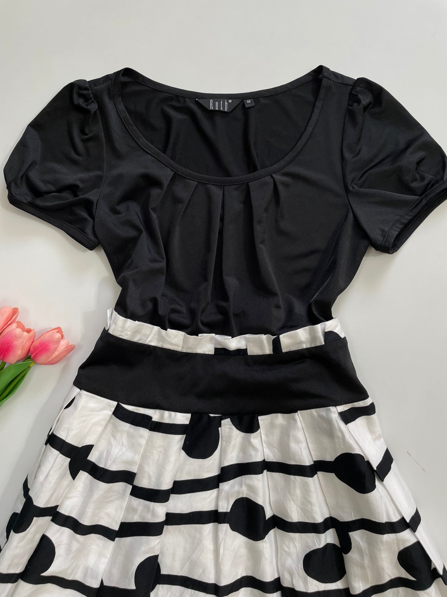 Ruth Dress-Bust 32 to 34