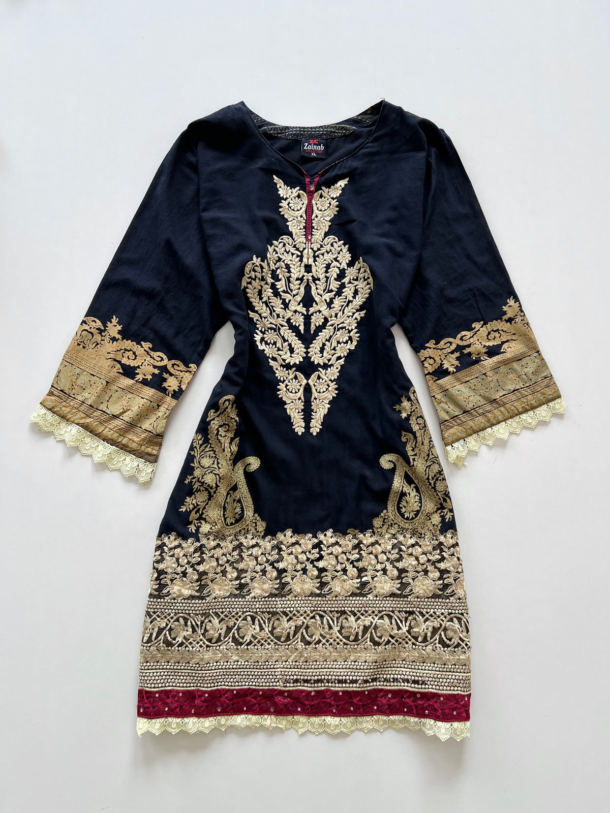 Zainab Vintage Embroidered Kurta-Bust 44