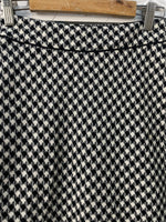 Load image into Gallery viewer, Crocodile Tweed Skirt-Waist 30
