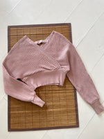 Load image into Gallery viewer, Winter Top-Bust 34 to 36