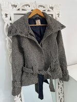 Load image into Gallery viewer, Tulle Warm Tweed Blazer-Bust 36
