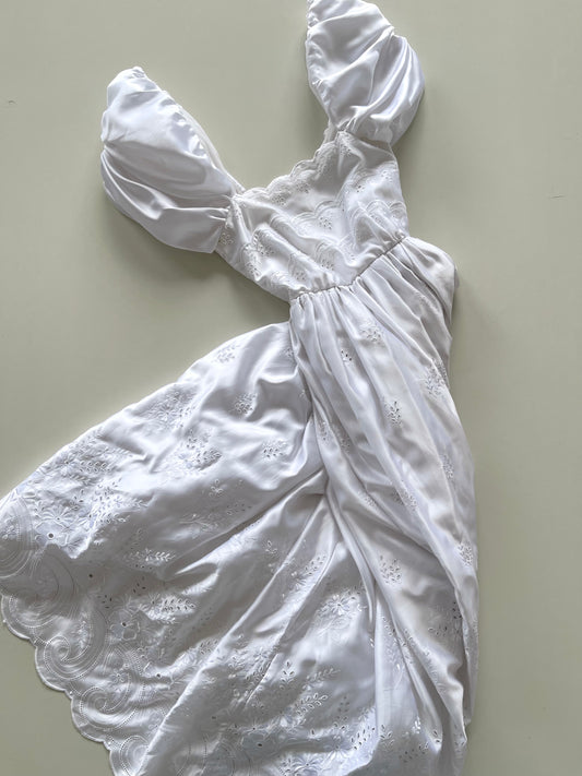 Swan Embroidered Eyelet Dress-Bust 34