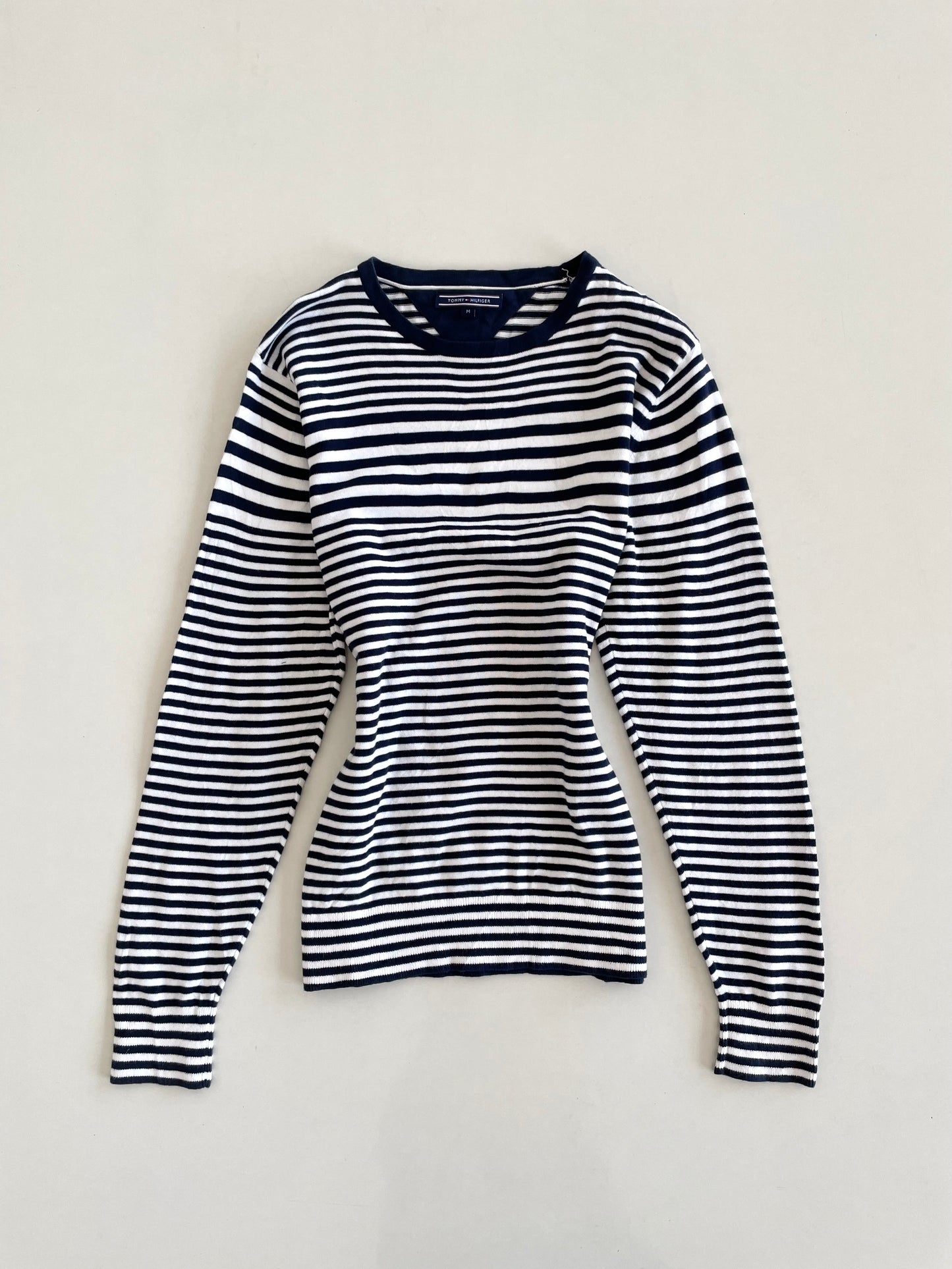 Vintage Tommy Hilfiger Top-Bust 40 to 42