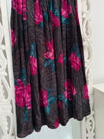 Load image into Gallery viewer, Long Skirt-Waist 28 to 34
