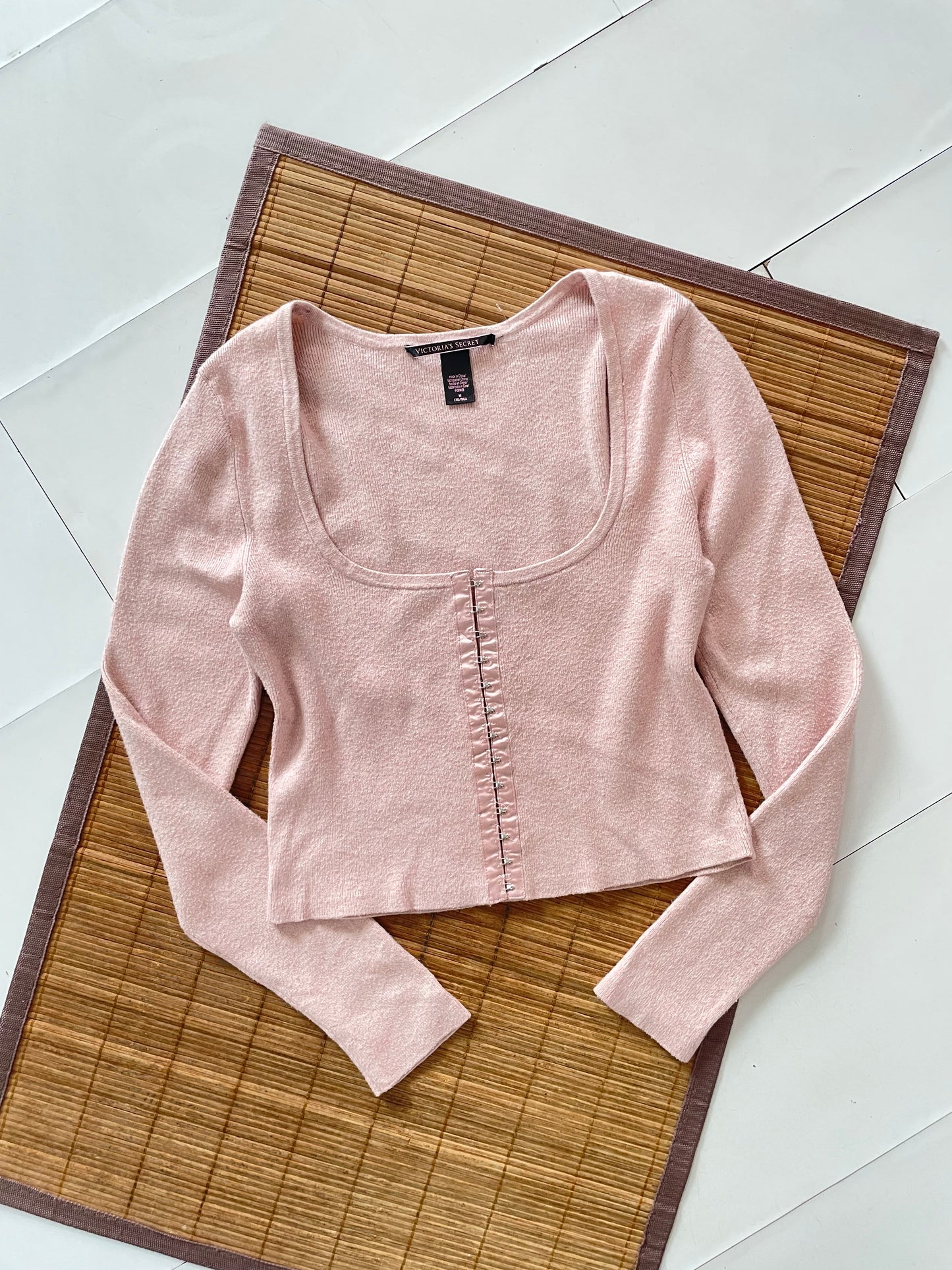 Victoria's Secret Soft Winter Top-Bust 34 to 38