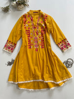 Load image into Gallery viewer, Khaadi Embroidered Kurti-Bust 38
