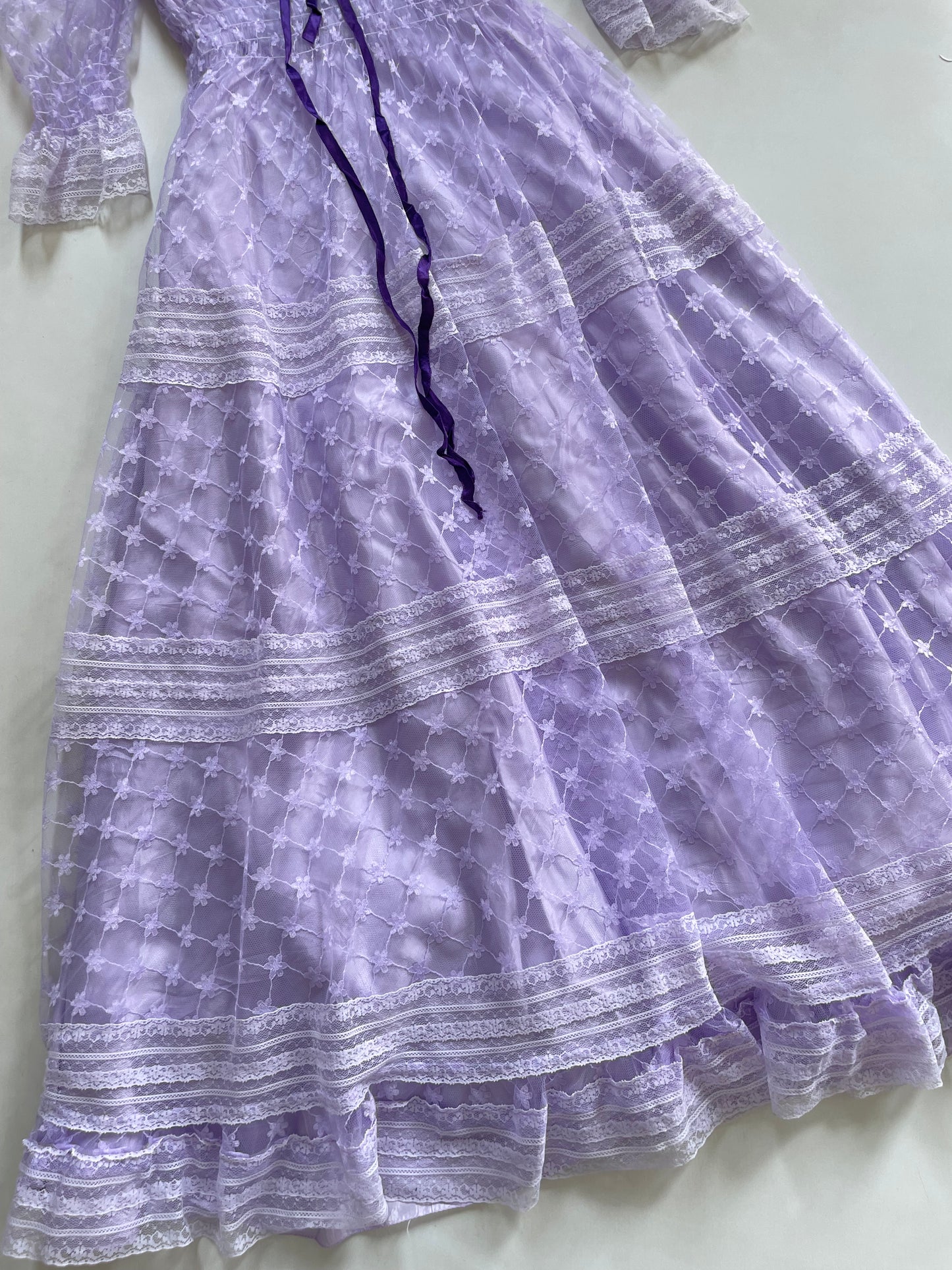 Victorian Dress-Bust 32