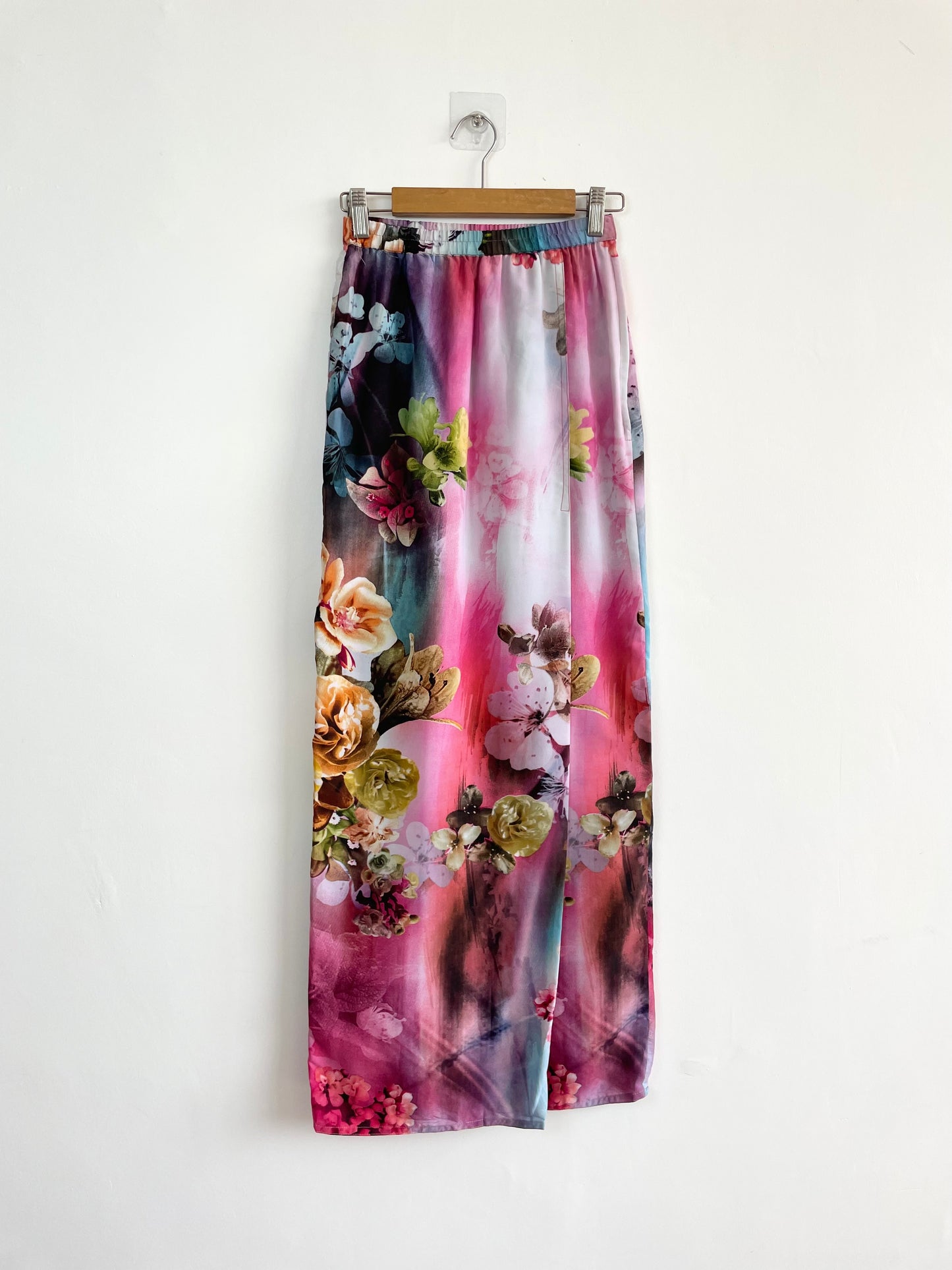Floral Skirt-Waist 22 to 24