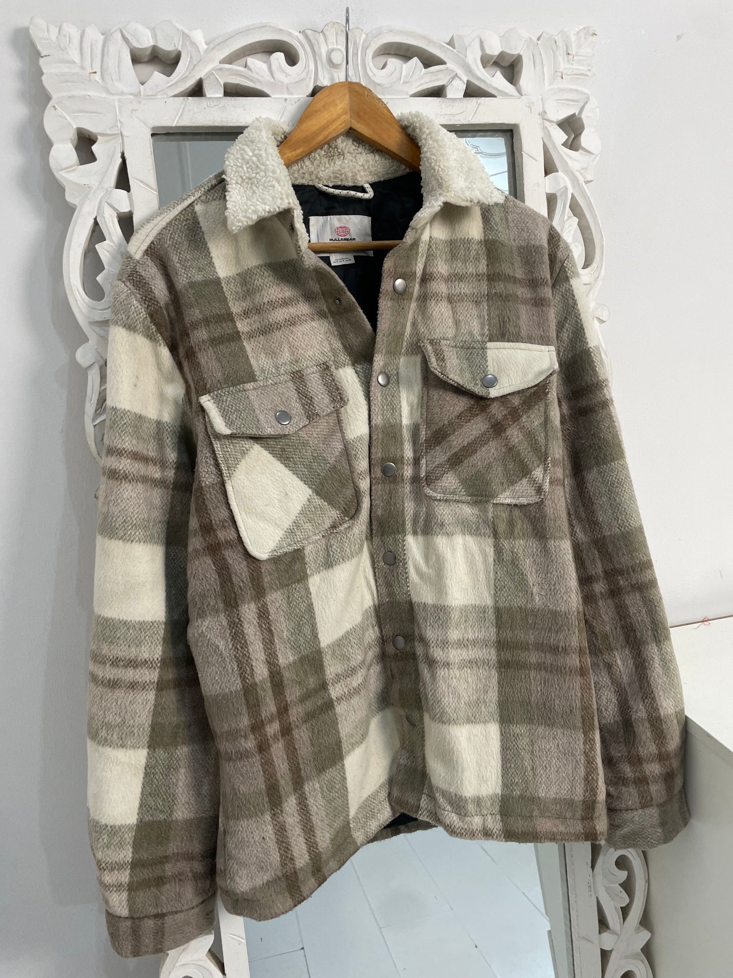 Pull&Bear Super Thick Puffer Shacket-Chest 42