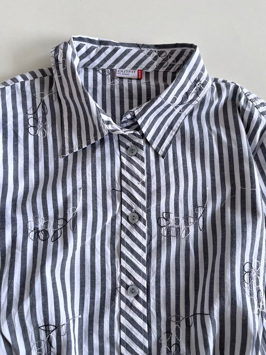 Outfit Embroidered Shirt-Bust 50