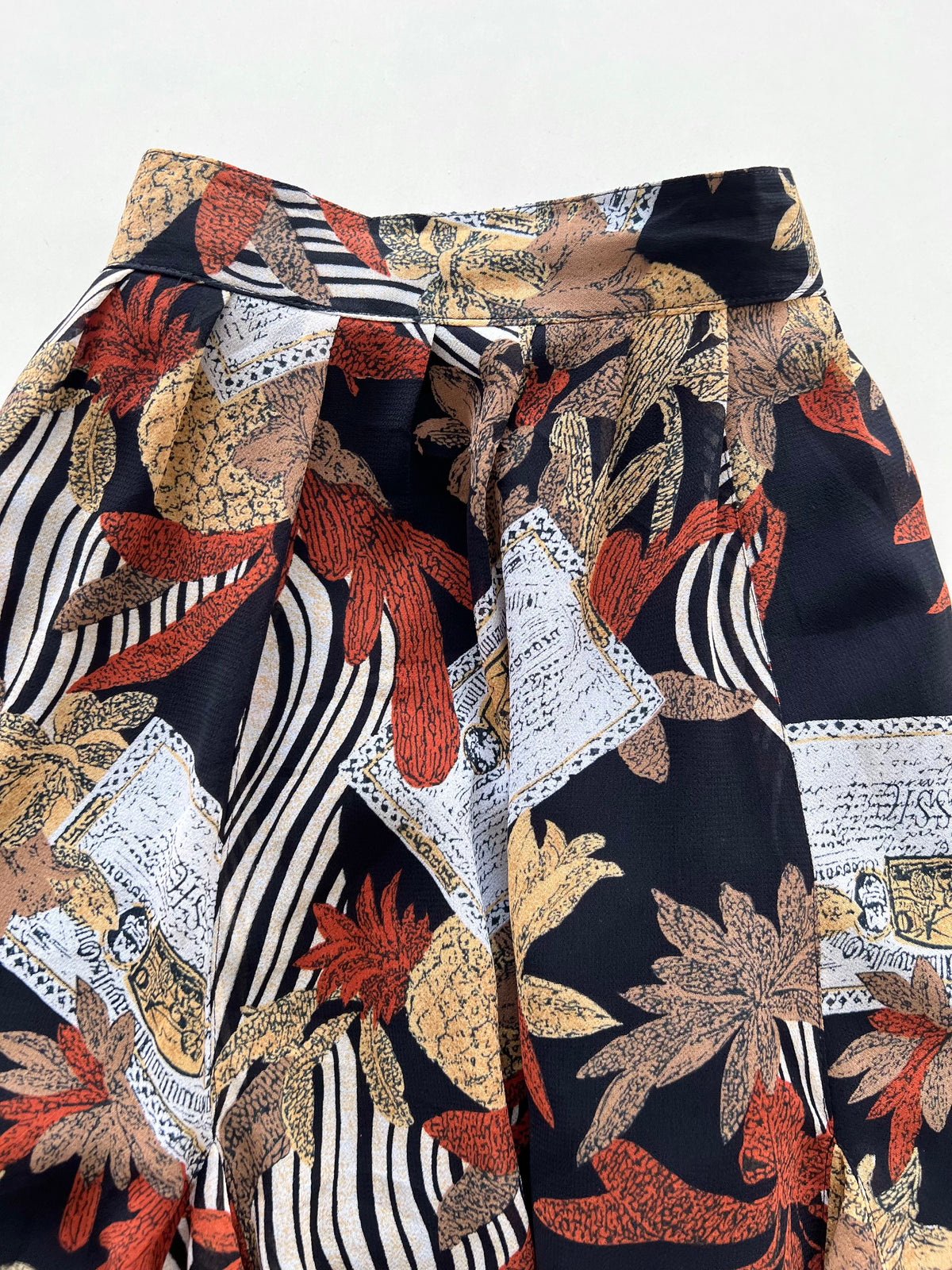 Vintage Skirt-Waist 30 to 32