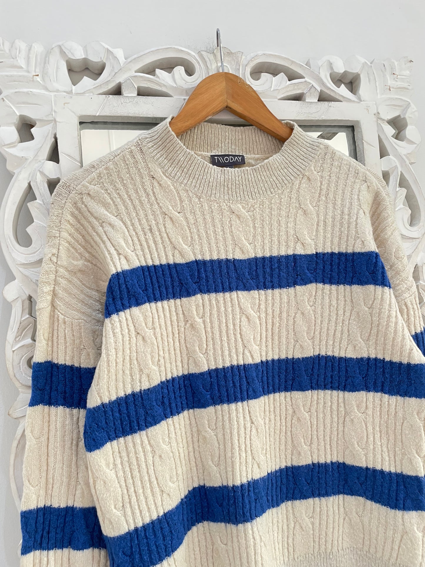 Chunky Pinterest Sweater-Bust 42