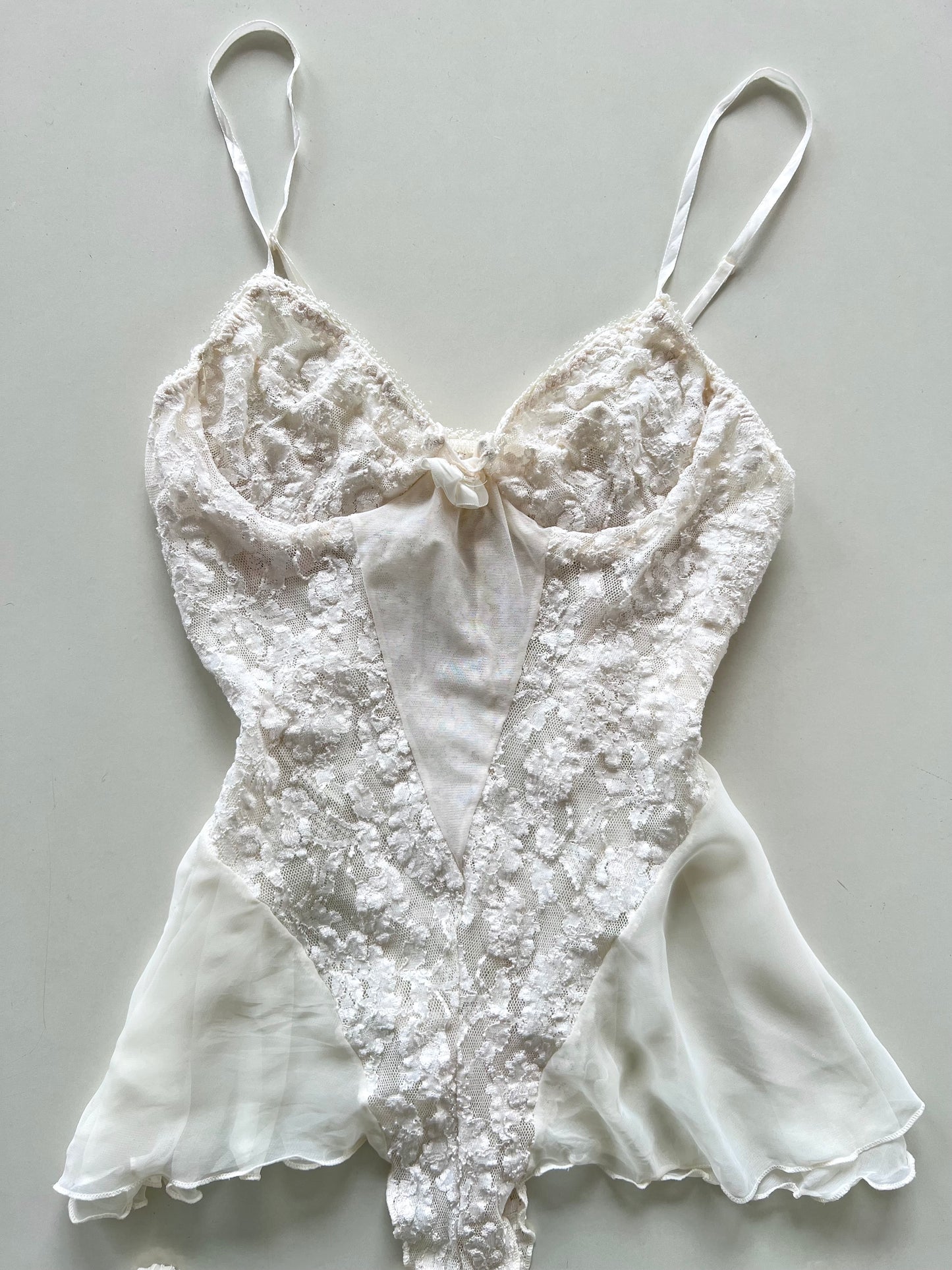 Lingerie Cacique Sheer Set-Bust 34 Waist 38