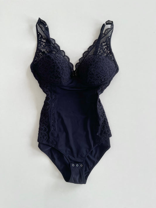 Parah Lace Bodysuit-Bust 34
